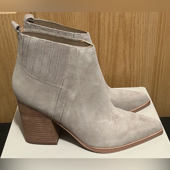 Marc Fisher LTD Orlanda Medium Gray Bootie Size 10 Western Suede Leather New IB - Picture 8 of 16